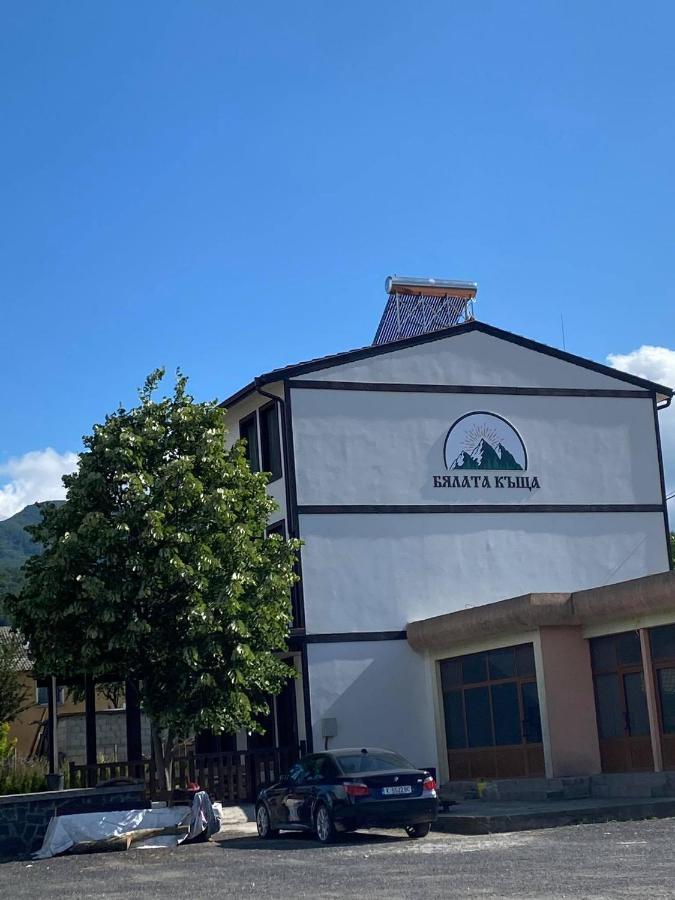 Бялата Къща Hotell Chakalarovo Eksteriør bilde