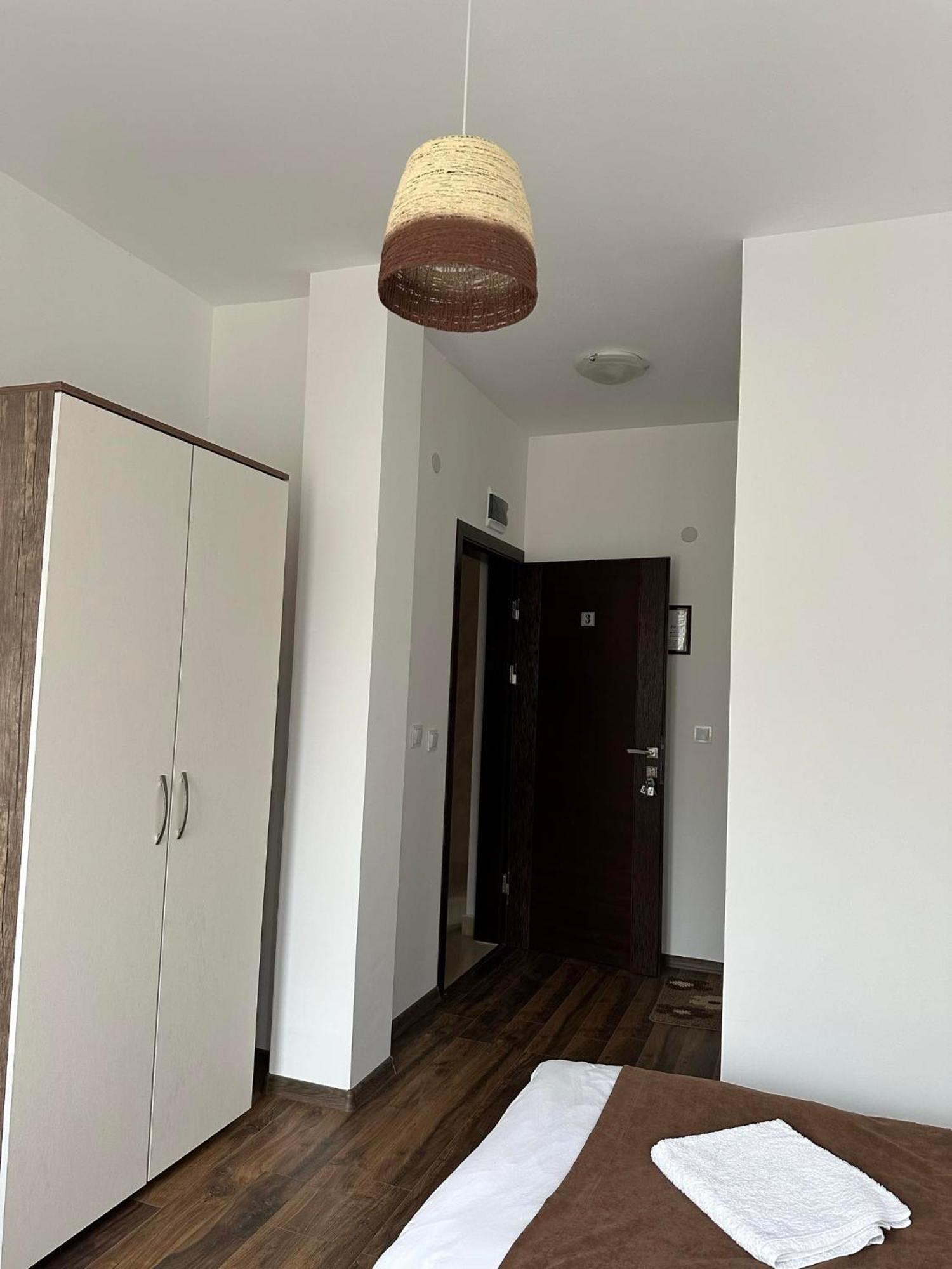 Бялата Къща Hotell Chakalarovo Eksteriør bilde