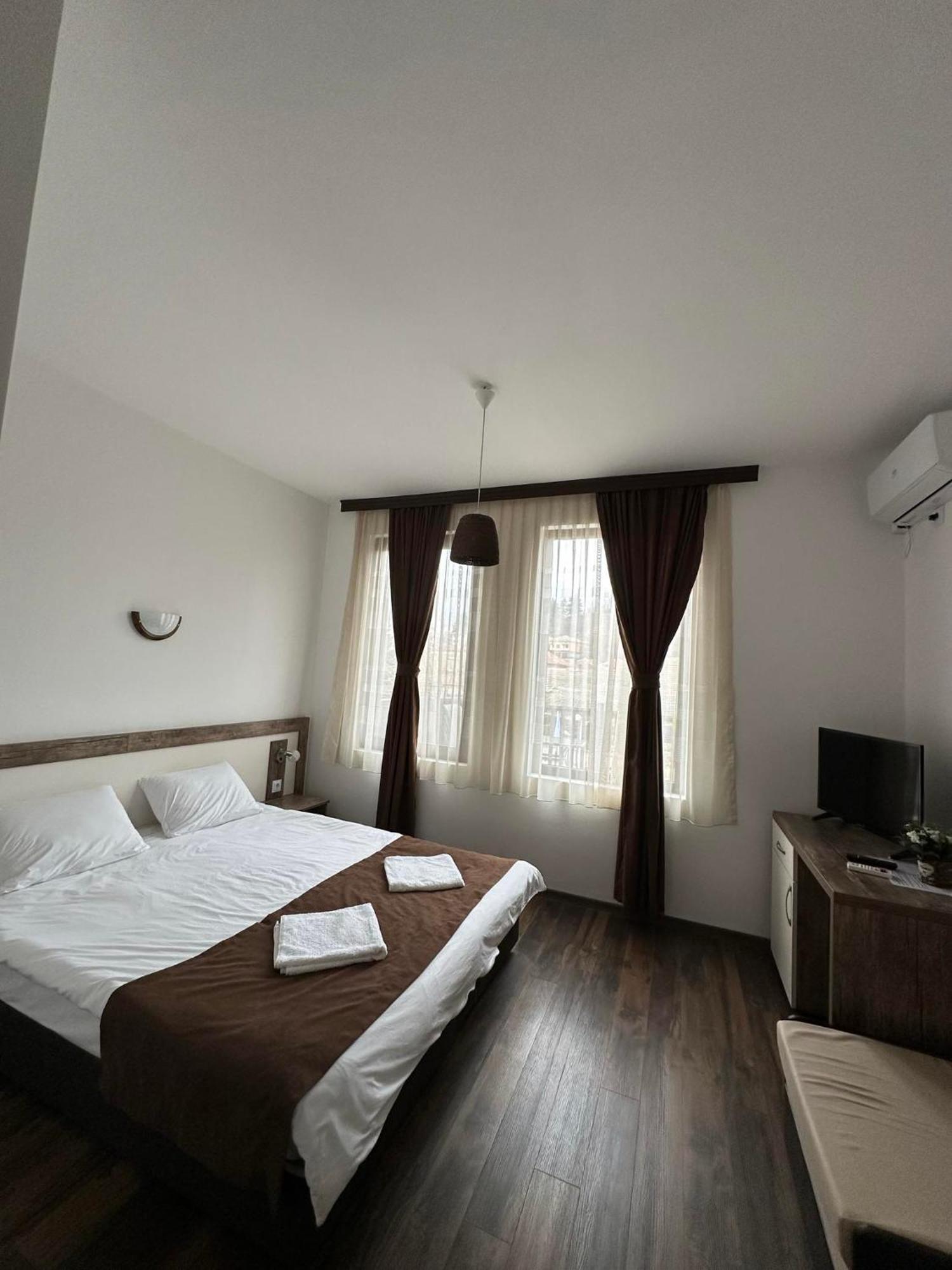 Бялата Къща Hotell Chakalarovo Eksteriør bilde